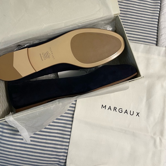 New In Box Margaux Classic Flat, Midnight Navy Suede, 43W / 12W - Picture 2 of 6